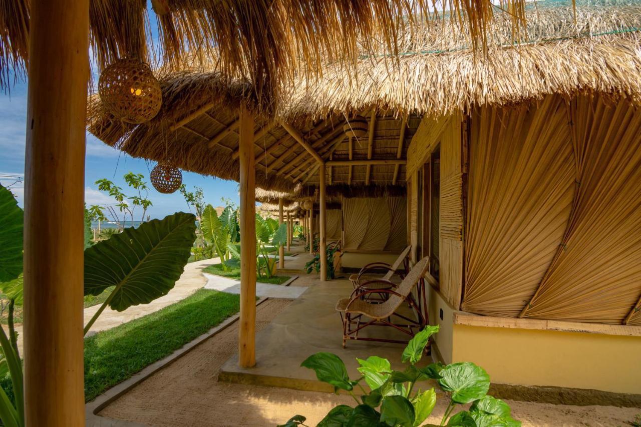 Blue Waters Hotel Arugam Bay Exterior photo